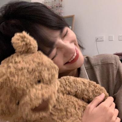 我家大床通古代,被女帝偷听心声